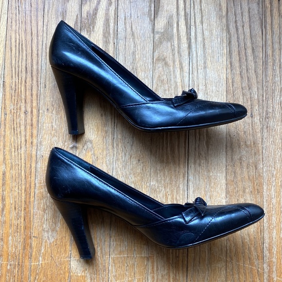 Enzo Angiolini Black Leather Pumps - Picture 3 of 5